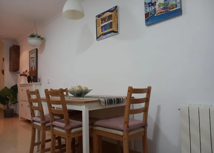 Cozy Apartment Near The Beach